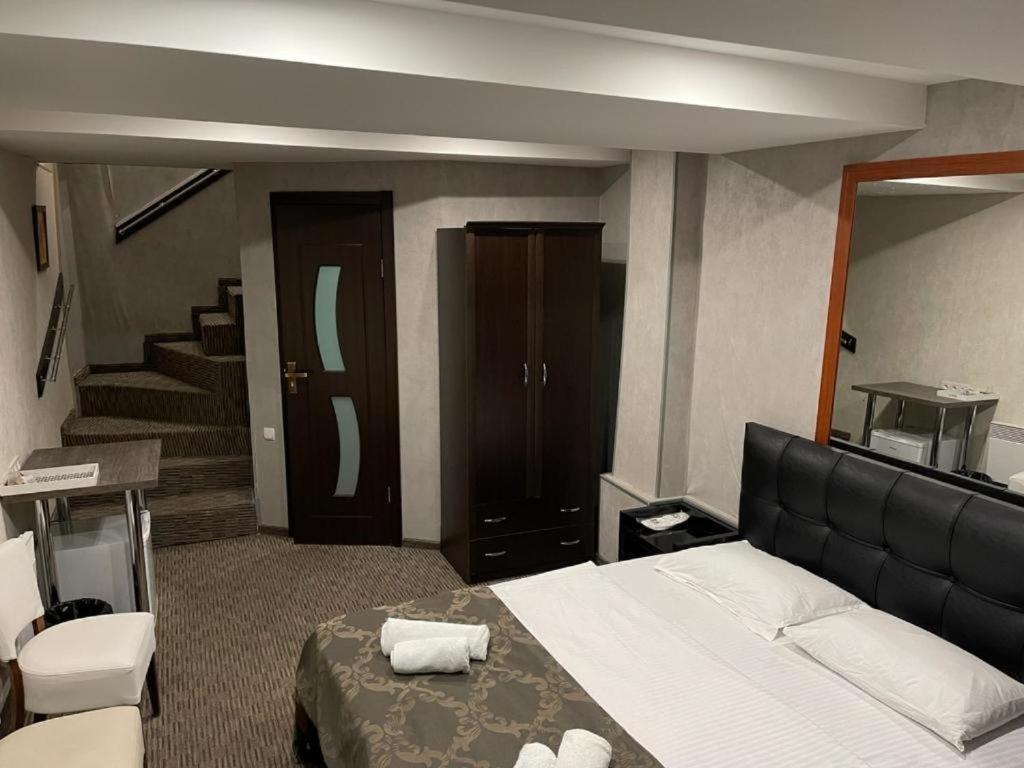 Elno Hotel Tbilisi Eksteriør billede