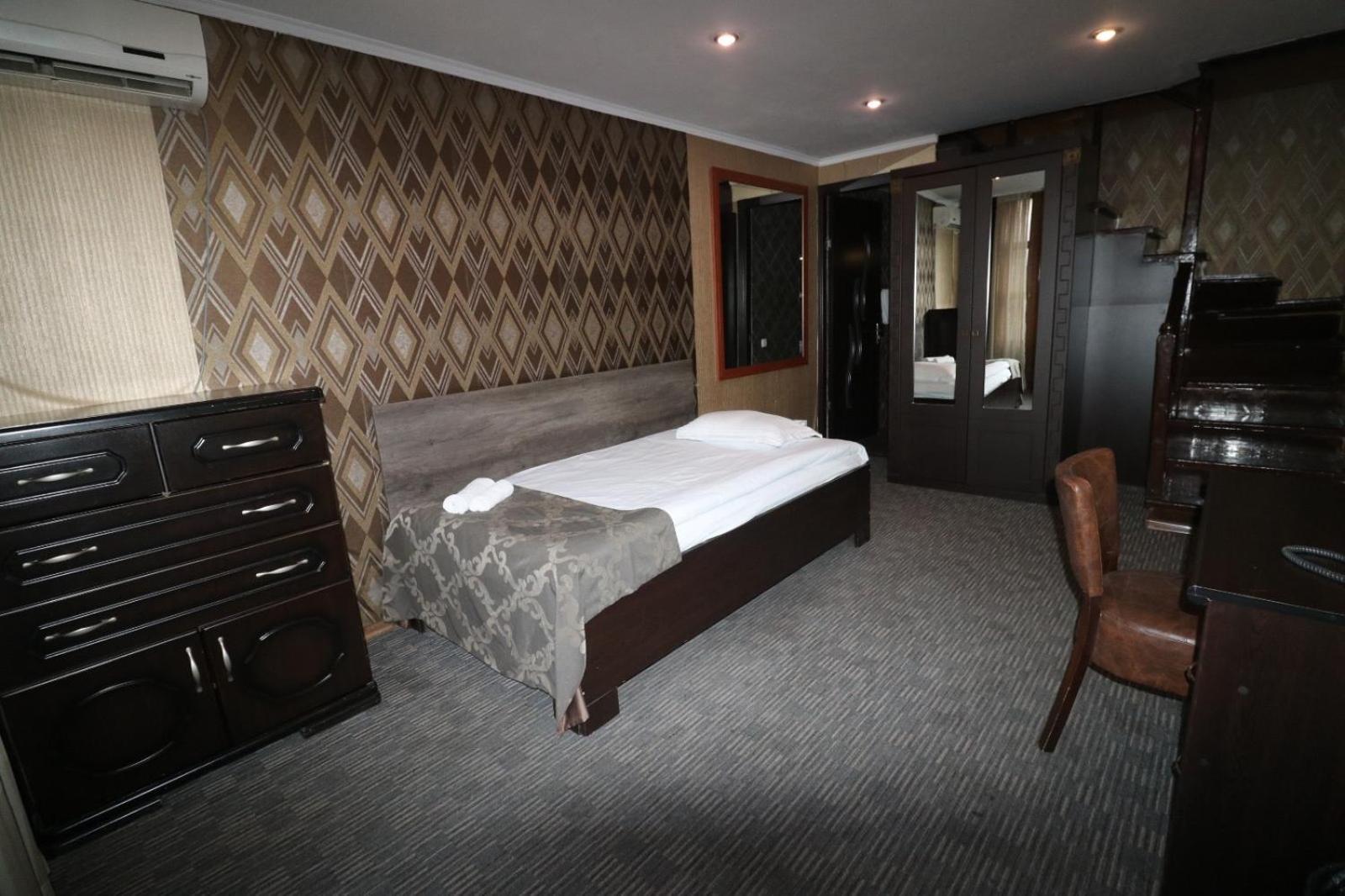 Elno Hotel Tbilisi Eksteriør billede